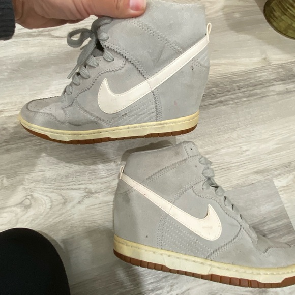 Nike “Dunk Sky Hi” Wedge Sneaker 🤛🏼 - Picture 3 of 9